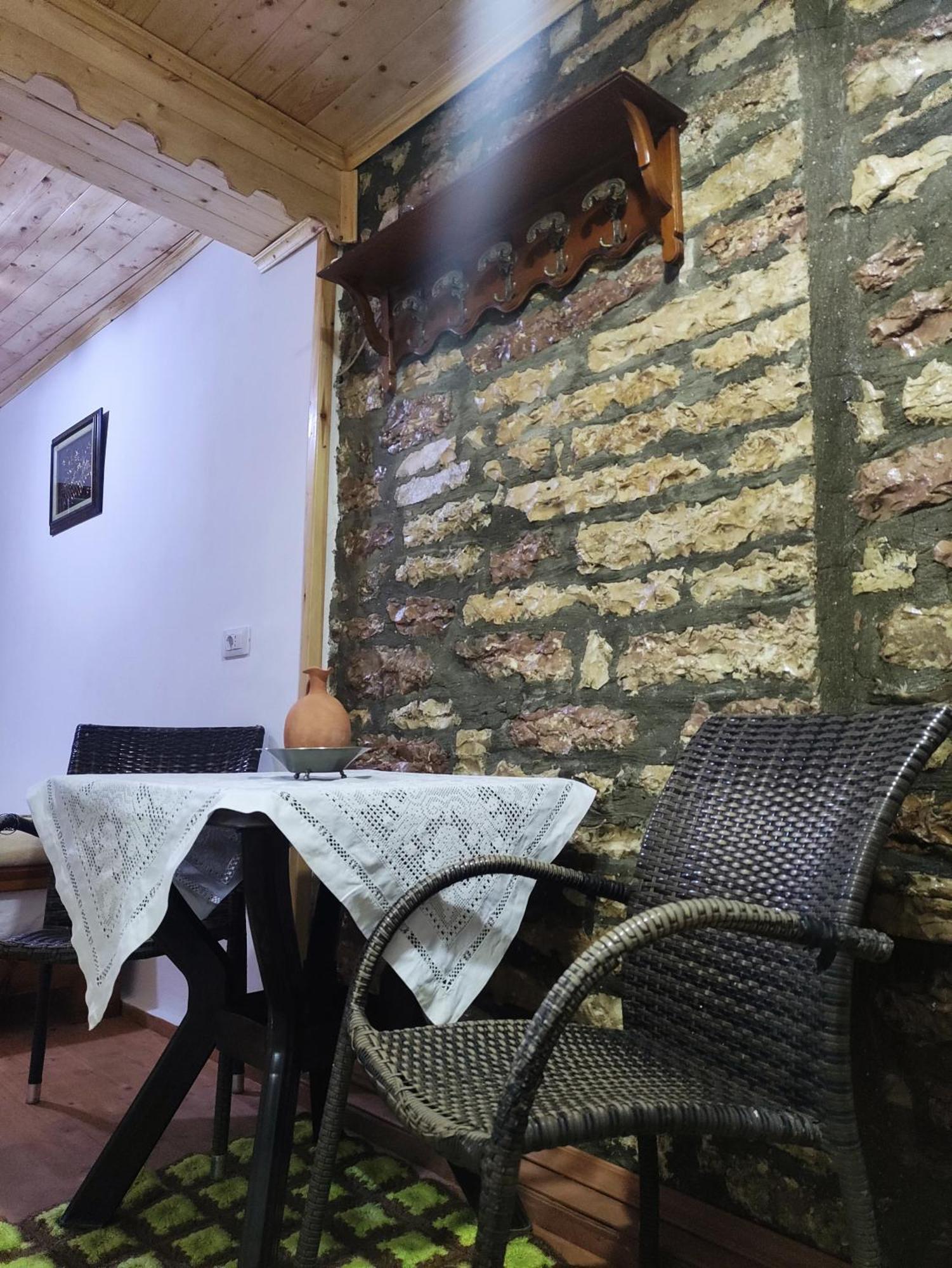 Karafil Guesthouse Gjirokaster Luaran gambar